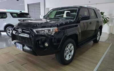 TOYOTA 4 RUNNER SR5