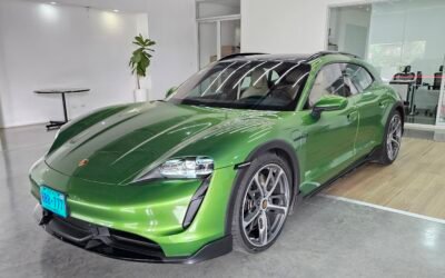 PORSCHE TAYCAN TURBO CROSS TURISMO